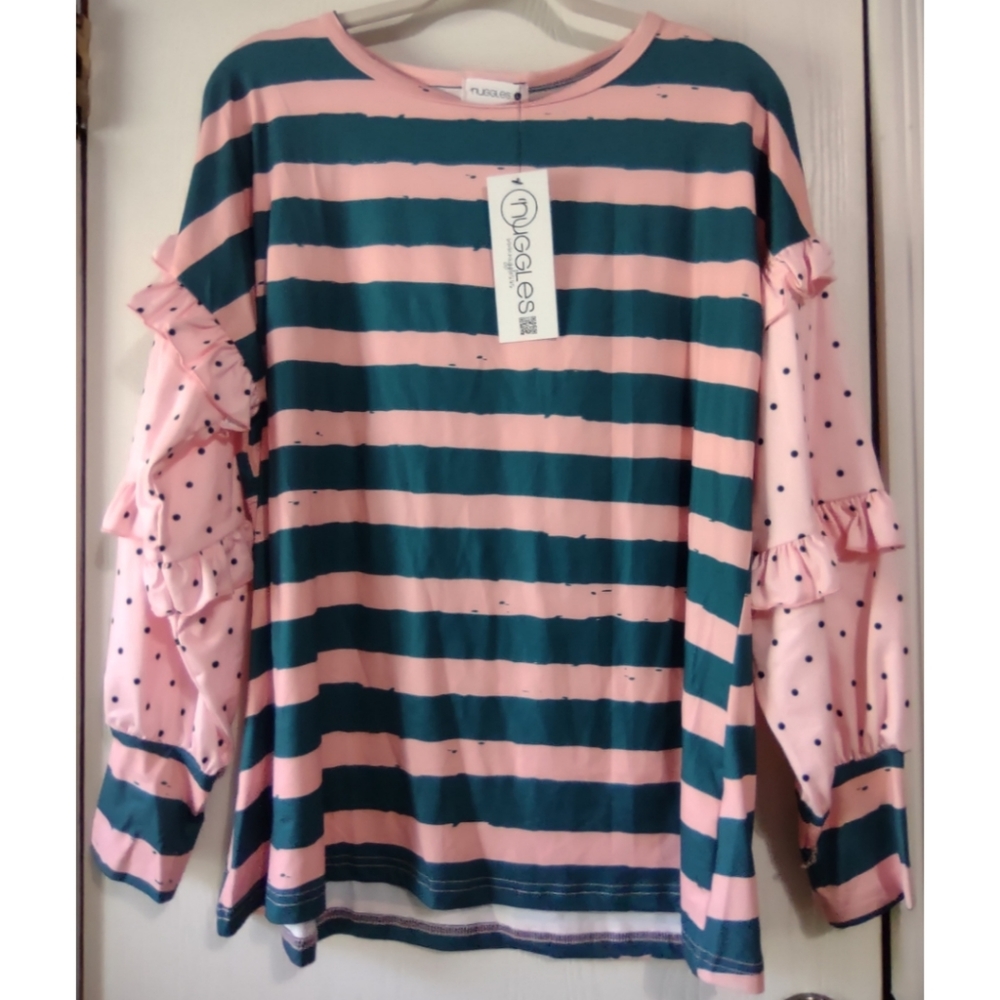 NWT NUGGLES Top